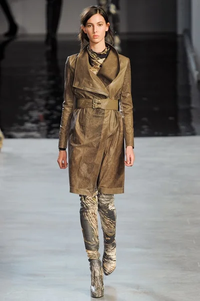 Look 38